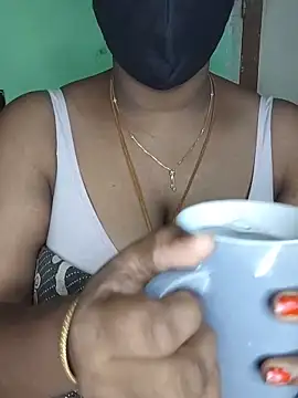 Snapshot of tamil_butterfly chatting on June 2, 2026, 3:06 am tamil butterfly online show from June 2, 2026, 3:06 am