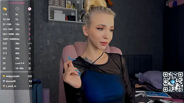 Snapshot of Sabrinkaaa chatting on June 18, 2026, 7:19 pm Sabrinkaaa online show from June 18, 2026, 7:19 pm