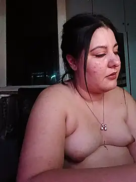 Snapshot of LittleMairy chatting on July 16, 2026, 11:24 pm LittleMairy online show from July 16, 2026, 11:24 pm