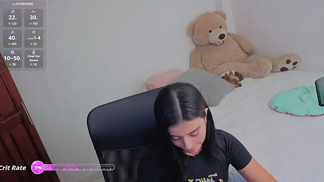 Snapshot of valerihouse_ chatting on June 19, 2026, 1:55 am valerihouse online show from June 19, 2026, 1:55 am