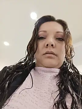 SAMANTHA--02 online show from August 8, 2026, 12:01 pm