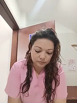 Snapshot of SAMANTHA--02 chatting on May 15, 2026, 12:47 pm SAMANTHA--02 online show from May 15, 2026, 12:47 pm