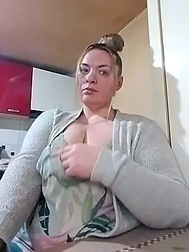 Mommyhotboobies1 online show from May 1, 2026, 9:31 pm