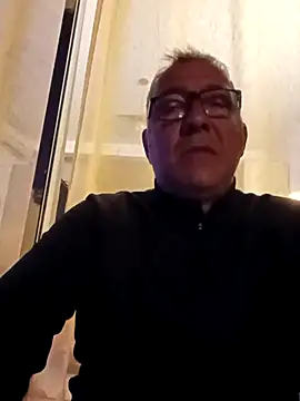 Soloyan online show from September 23, 2025, 4:41 am