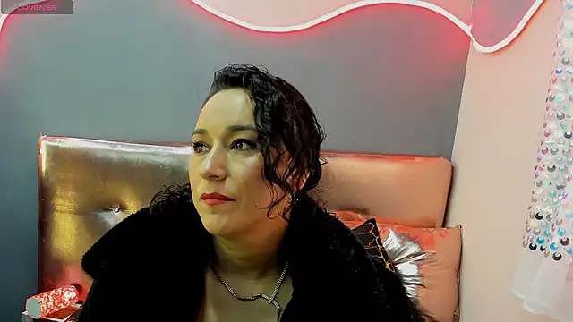 Snapshot of Elizabeth_bennett chatting on May 14, 2026, 1:19 pm Elizabeth bennett online show from May 14, 2026, 1:19 pm