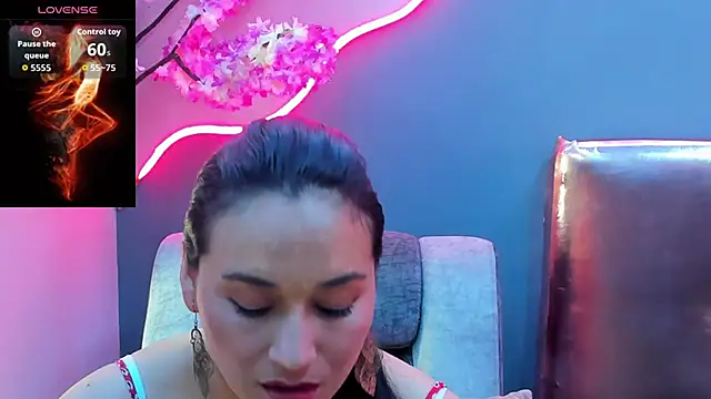 Snapshot of Elizabeth_bennett chatting on May 28, 2026, 7:53 pm Elizabeth bennett online show from May 28, 2026, 7:53 pm