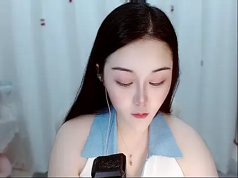Snapshot of Amy-cnbaby chatting on May 21, 2026, 1:36 am Amy-cnbaby online show from May 21, 2026, 1:36 am