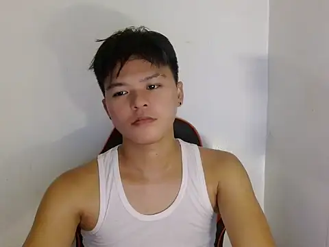 yourhotasiandoms online show from July 7, 2026, 4:43 pm