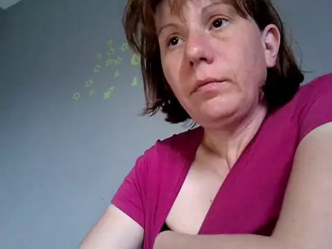 sarahme2 online show from May 8, 2026, 3:38 pm