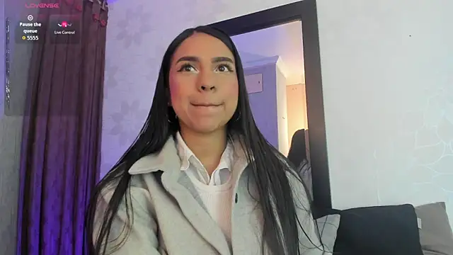 Dulcerouss   online show from May 8, 2026, 11:36 am