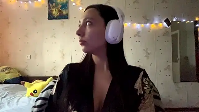 SheeringGape online show from May 24, 2026, 1:27 am