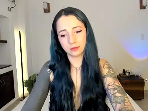 Snapshot of EvangelineLoveee chatting on July 15, 2026, 8:49 pm EvangelineLoveee online show from July 15, 2026, 8:49 pm