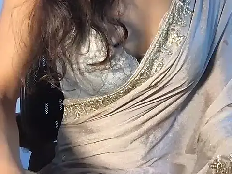 Harleen Kaur07 online show from July 6, 2026, 8:32 am