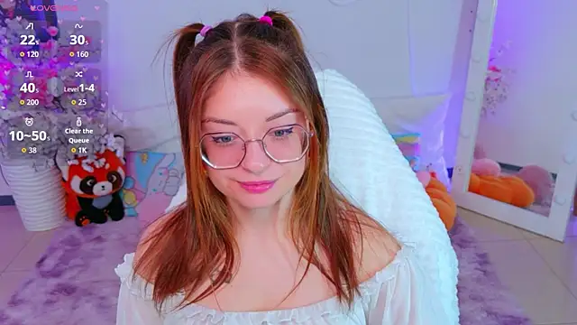 Snapshot of selenamils chatting on July 24, 2026, 2:29 am selenamils online show from July 24, 2026, 2:29 am