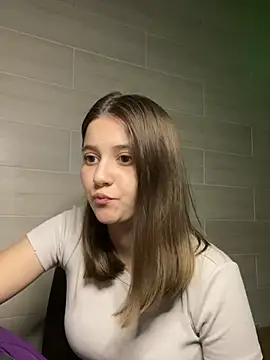 Blossom Emily online show from May 14, 2026, 6:05 pm