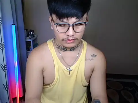 Snapshot of Ashtonfuckingboi chatting on July 3, 2026, 7:26 am Ashtonfuckingboi online show from July 3, 2026, 7:26 am