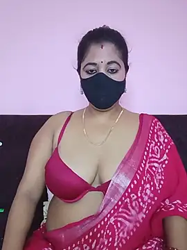 Snapshot of Polly-bhabi chatting on May 25, 2026, 10:41 pm Polly-bhabi online show from May 25, 2026, 10:41 pm