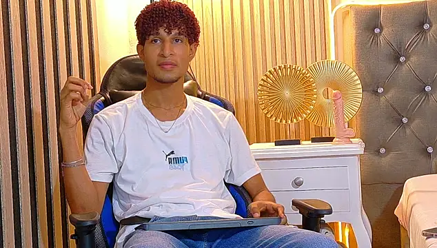 Alex Bloom online show from June 24, 2026, 7:22 pm