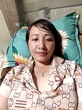 ABCKUTE20 online show from May 15, 2026, 3:37 am