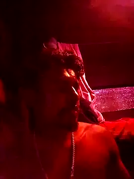 sapumalhettiarachchi12 online show from May 3, 2026, 6:11 pm