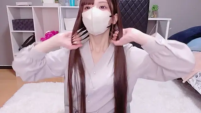 hina mochi online show from June 1, 2026, 2:17 pm