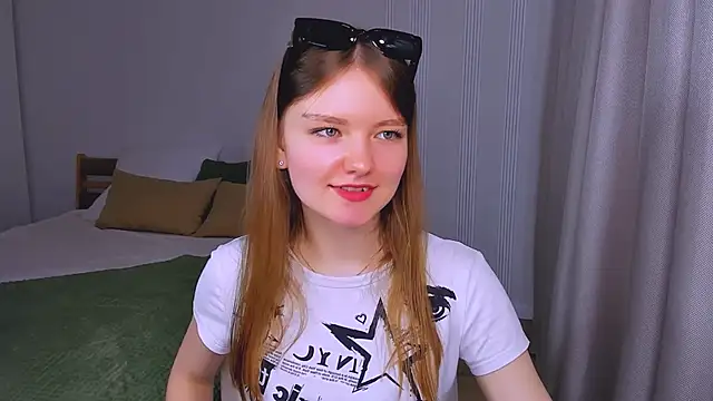 LookEva online show from May 14, 2026, 3:36 am