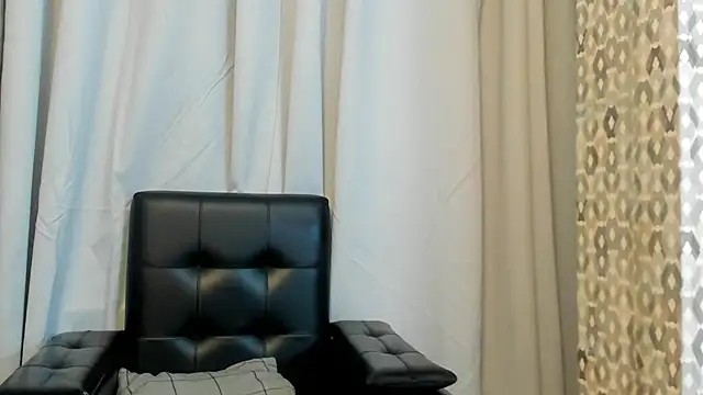 Snapshot of Jaadewest chatting on July 17, 2026, 10:45 am Jaadewest online show from July 17, 2026, 10:45 am