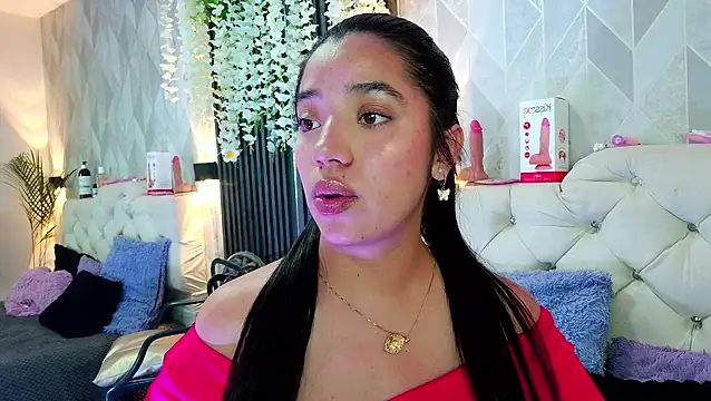Snapshot of Zaira_bonny chatting on June 11, 2026, 8:17 pm Zaira bonny online show from June 11, 2026, 8:17 pm