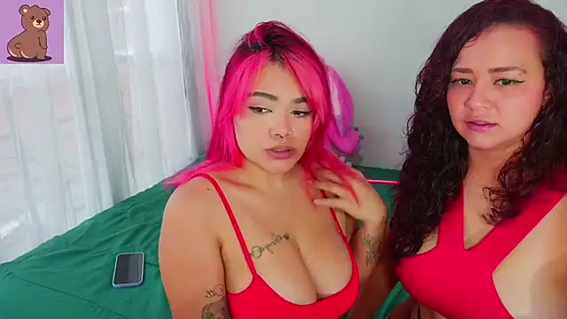 latinahotdivas1 online show from May 11, 2026, 9:23 pm
