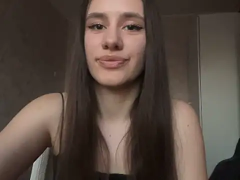 Selena Mur  online show from May 7, 2026, 1:36 pm