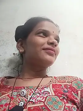 Snapshot of Student_garl_1 chatting on July 18, 2026, 1:36 am Student garl 1 online show from July 18, 2026, 1:36 am