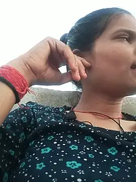 Snapshot of Student_garl_1 chatting on July 1, 2026, 1:33 pm Student garl 1 online show from July 1, 2026, 1:33 pm