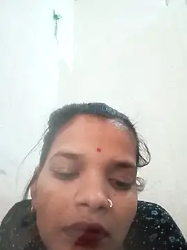 Snapshot of Student_garl_1 chatting on May 9, 2026, 6:06 am Student garl 1 online show from May 9, 2026, 6:06 am