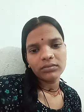 Snapshot of Student_garl_1 chatting on July 2, 2026, 4:51 am Student garl 1 online show from July 2, 2026, 4:51 am