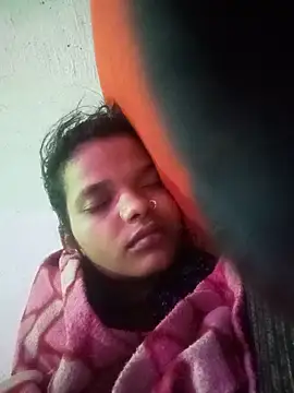 Snapshot of Student_garl_1 chatting on June 18, 2026, 12:20 am Student garl 1 online show from June 18, 2026, 12:20 am