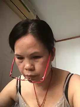nidejiejie online show from June 3, 2026, 3:40 am