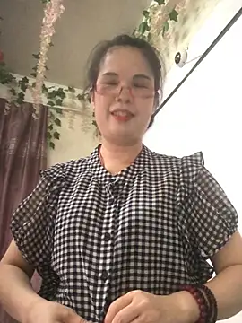 nidejiejie online show from June 18, 2026, 1:04 am