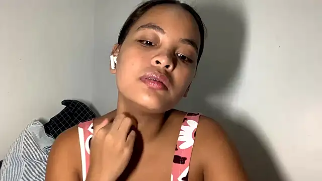 Bunny Kisss online show from June 8, 2026, 11:22 am
