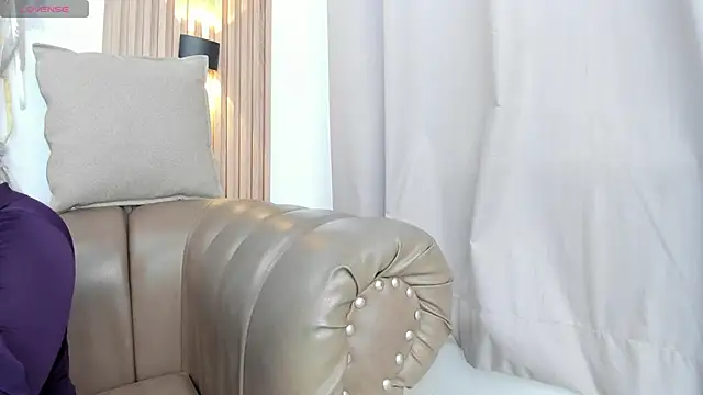 Snapshot of yasmin_dina chatting on May 31, 2026, 3:29 pm yasmin dina online show from May 31, 2026, 3:29 pm