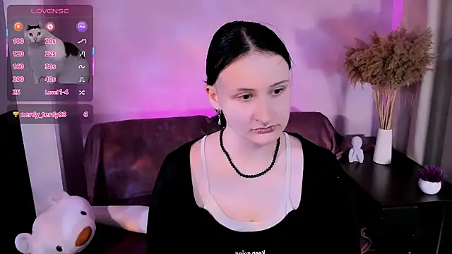 Snapshot of Ame_xCore chatting on May 9, 2026, 9:51 pm Ame xCore online show from May 9, 2026, 9:51 pm