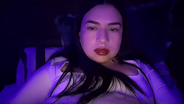 gigi333336 online show from June 6, 2026, 4:56 pm