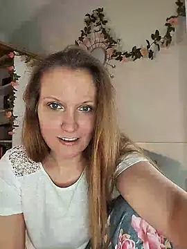 Candy Cougar online show from May 21, 2026, 8:55 am