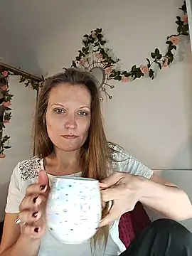 Candy Cougar online show from May 18, 2026, 6:51 am