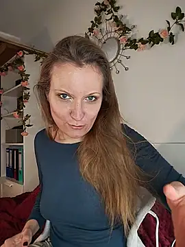 Candy Cougar online show from May 17, 2026, 6:57 am