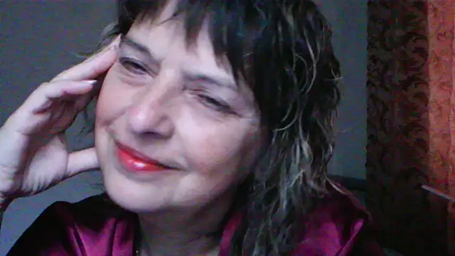 ElizabethGorden online show from May 9, 2026, 3:21 am