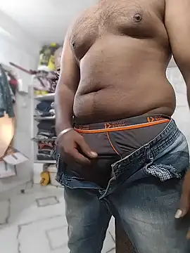 smallIdick 69 online show from June 14, 2026, 3:52 am