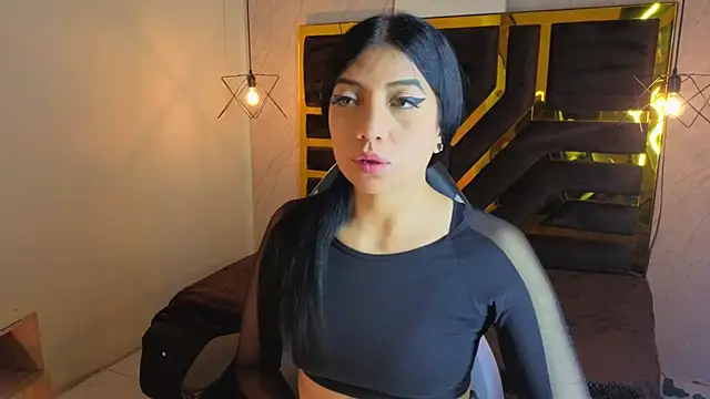 Snapshot of Ey_Im_simone_ chatting on July 12, 2026, 12:28 pm Ey Im simone online show from July 12, 2026, 12:28 pm