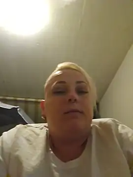 Snapshot of Lady_Peggi chatting on June 13, 2026, 11:13 pm Lady Peggi online show from June 13, 2026, 11:13 pm