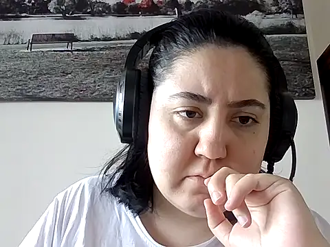 Snapshot of IsabellaJacobs chatting on May 8, 2026, 11:25 am IsabellaJacobs online show from May 8, 2026, 11:25 am