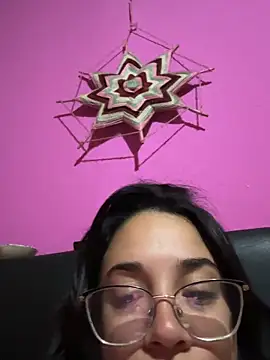 Electraaaaaaaaa online show from May 4, 2026, 3:59 pm